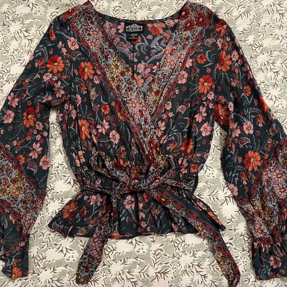 Francesca’s | Floral Faux Wrap Blouse Size Small Boho Bohemian - Picture 2 of 6